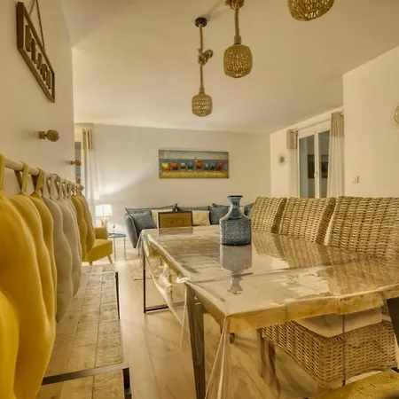 Villa L'amour A La - Piscine Chauffee - 8 Personnes *